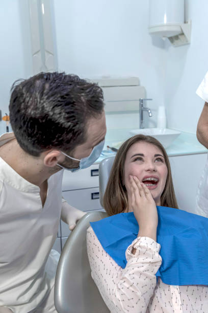Best Weekend Emergency Dental Services in Warren Af, WY